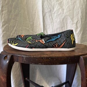 TOMS Dino Dig Glow In the Dark Neon Dinosaur Print Alpargata Flats 7.5